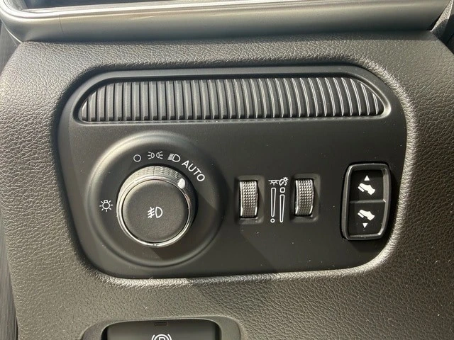 2023 Jeep WS Wagoneer - Image 16 of 21