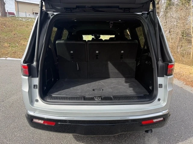2023 Jeep WS Wagoneer - Image 20 of 21