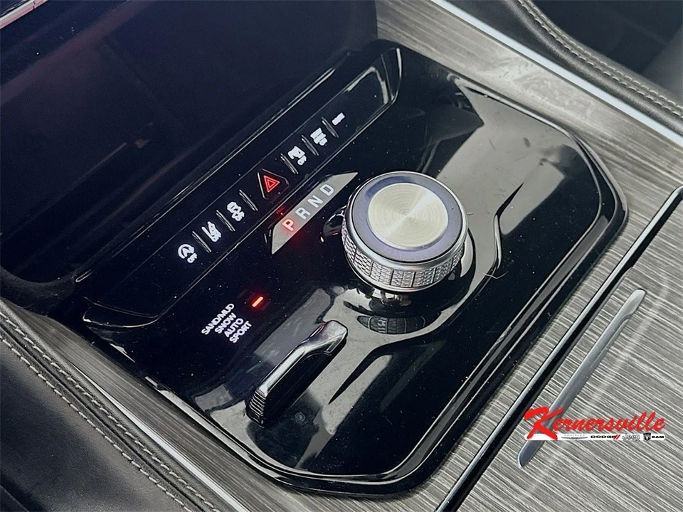 2023 Jeep WS Wagoneer - Image 16 of 21