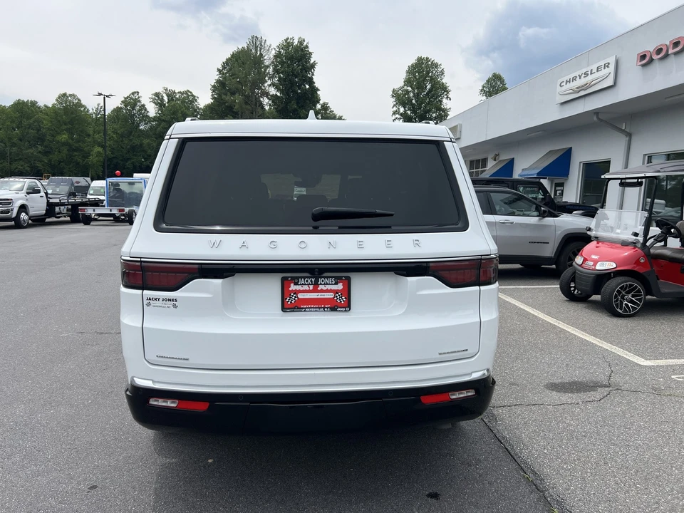 2023 Jeep WS Wagoneer - Image 2 of 31