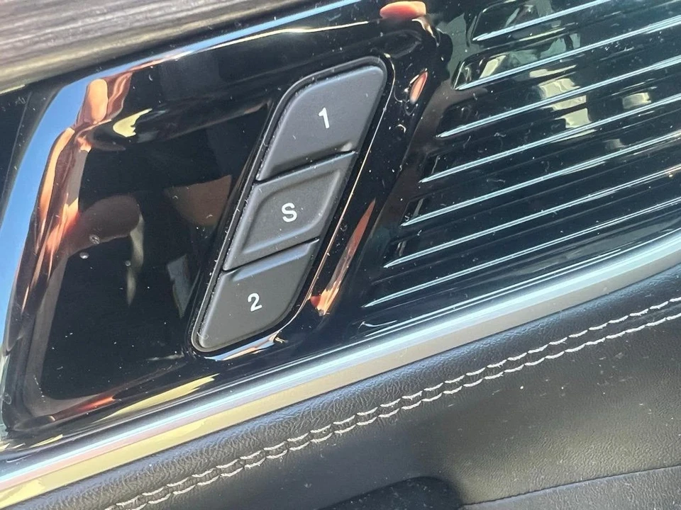 2023 Jeep WS Wagoneer - Image 11 of 12