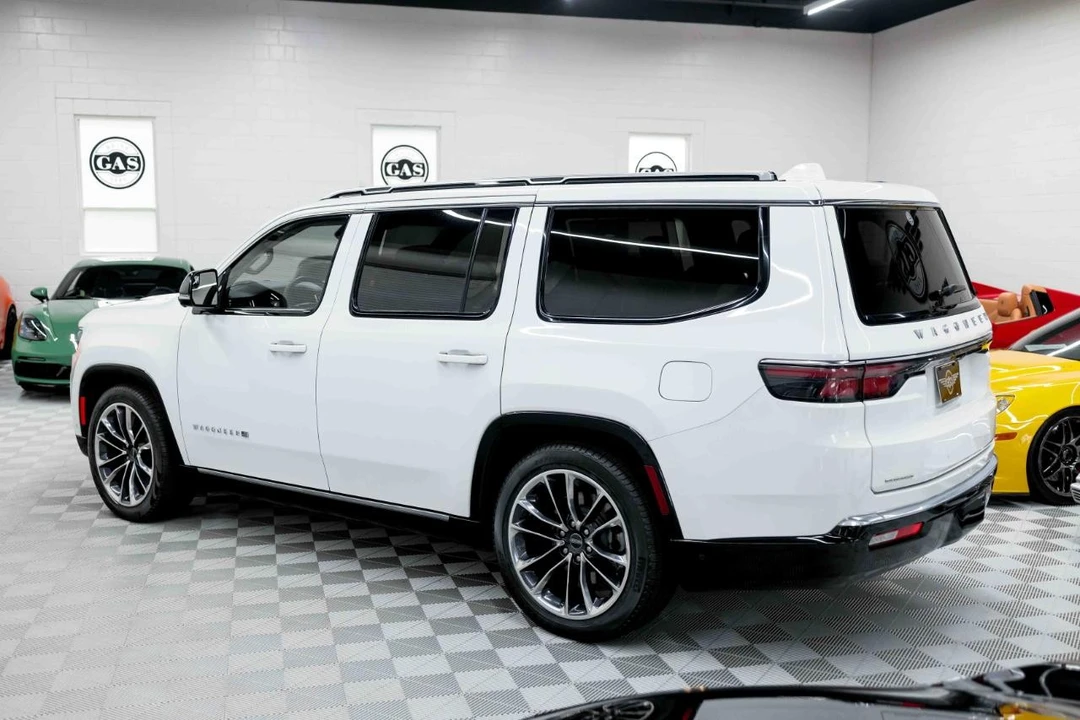 2023 Jeep WS Wagoneer - Image 10 of 31