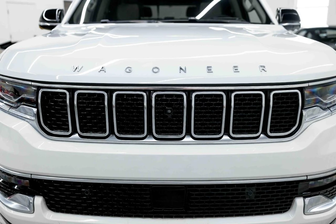 2023 Jeep WS Wagoneer - Image 16 of 31