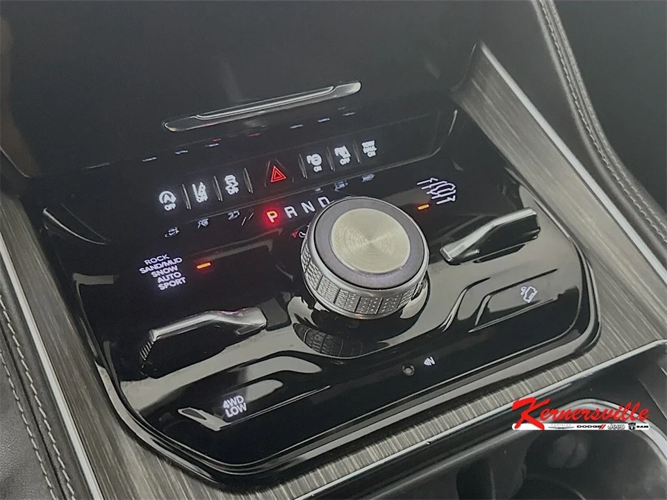 2023 Jeep WS Wagoneer - Image 16 of 21