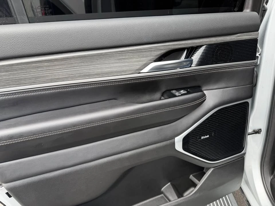 2023 Jeep WS Wagoneer - Image 7 of 19