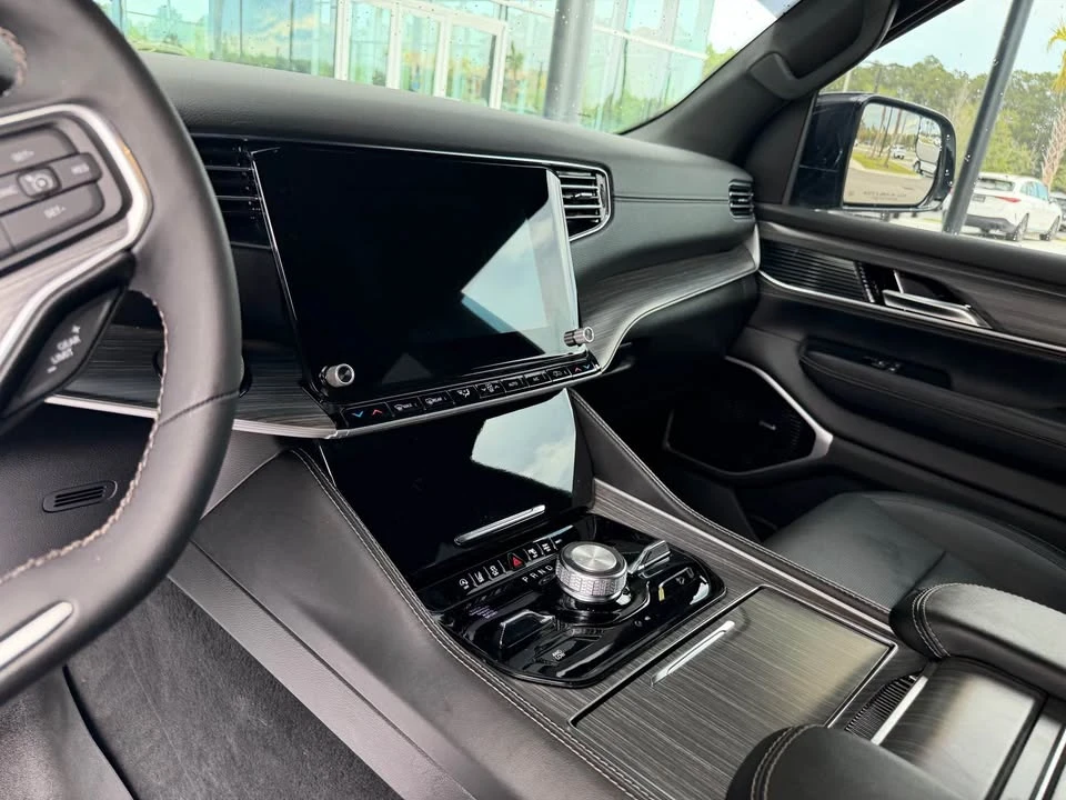 2023 Jeep WS Wagoneer - Image 16 of 19