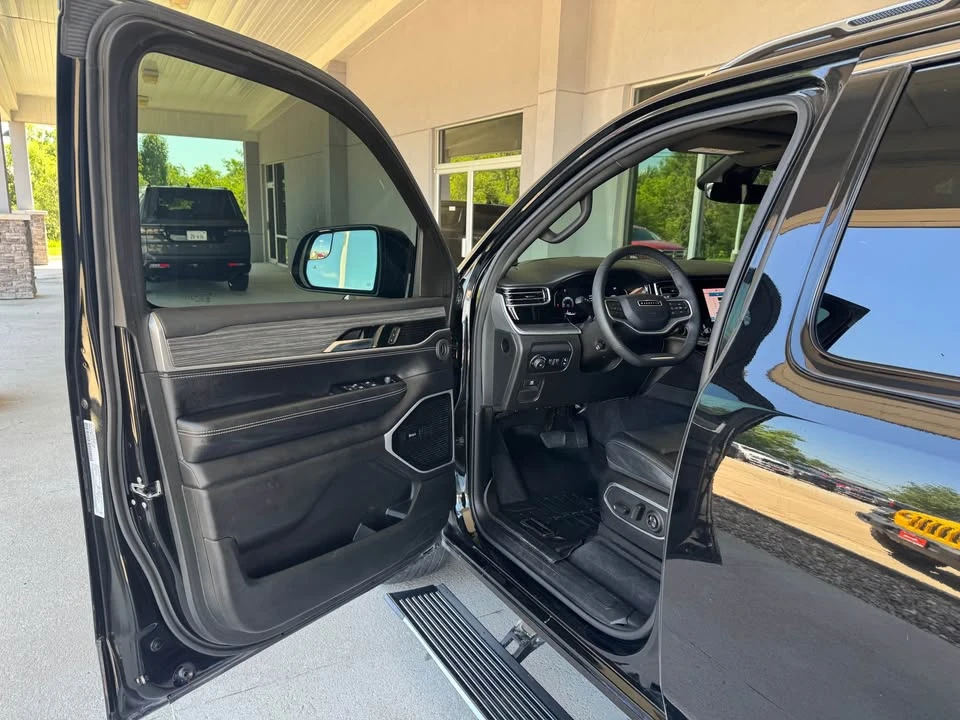2023 Jeep WS Wagoneer - Image 9 of 20