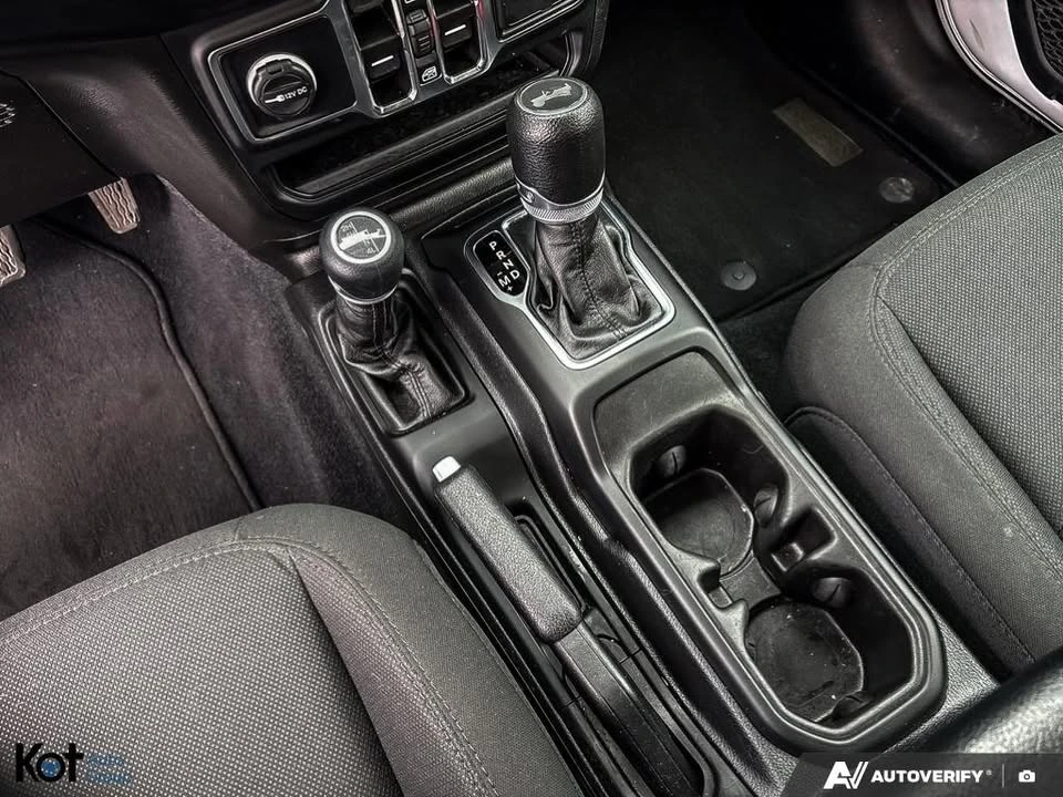 2023 Jeep JL Wrangler - Image 18 of 20