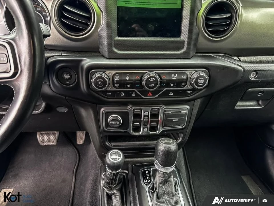 2023 Jeep JL Wrangler - Image 19 of 20