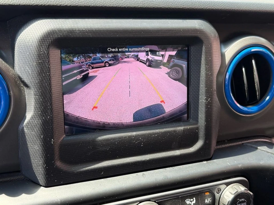 2023 Jeep JL Wrangler - Image 18 of 27