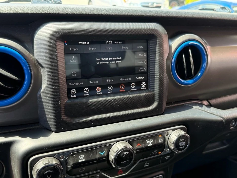 2023 Jeep JL Wrangler - Image 17 of 27