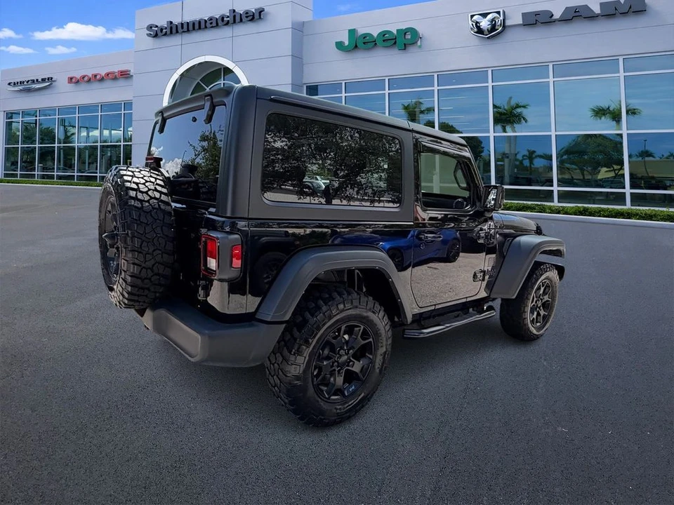 2023 Jeep JL Wrangler - Image 7 of 27