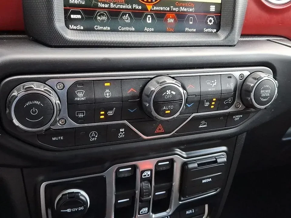2023 Jeep JL Wrangler - Image 16 of 20