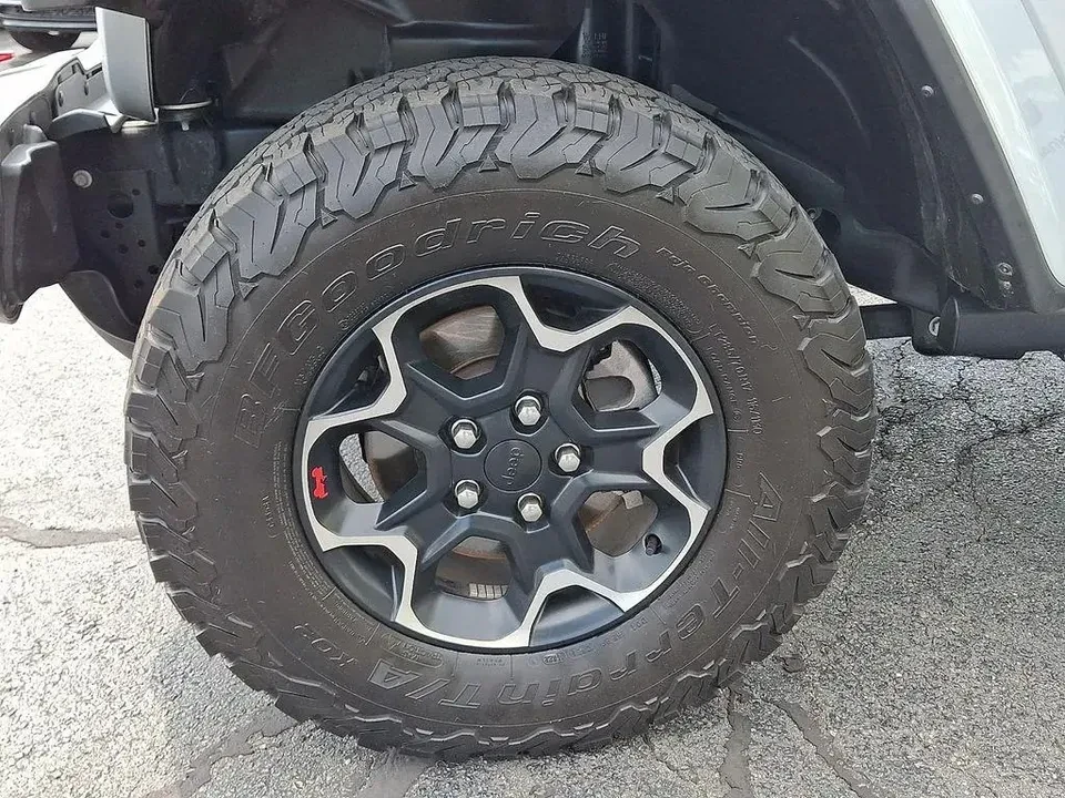2023 Jeep JL Wrangler - Image 9 of 20