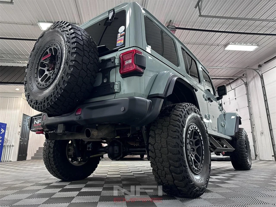 2023 Jeep JL Wrangler - Image 19 of 31