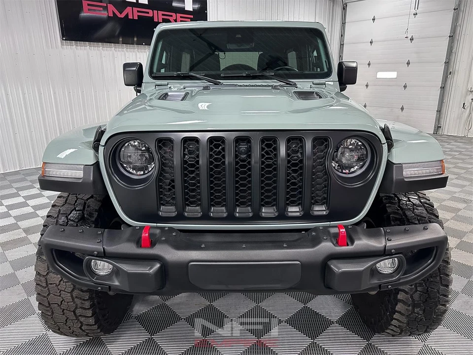 2023 Jeep JL Wrangler - Image 4 of 31