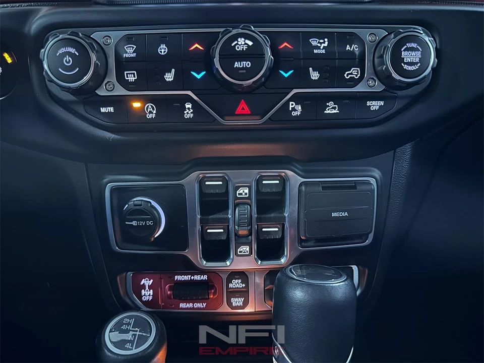 2023 Jeep JL Wrangler - Image 29 of 31
