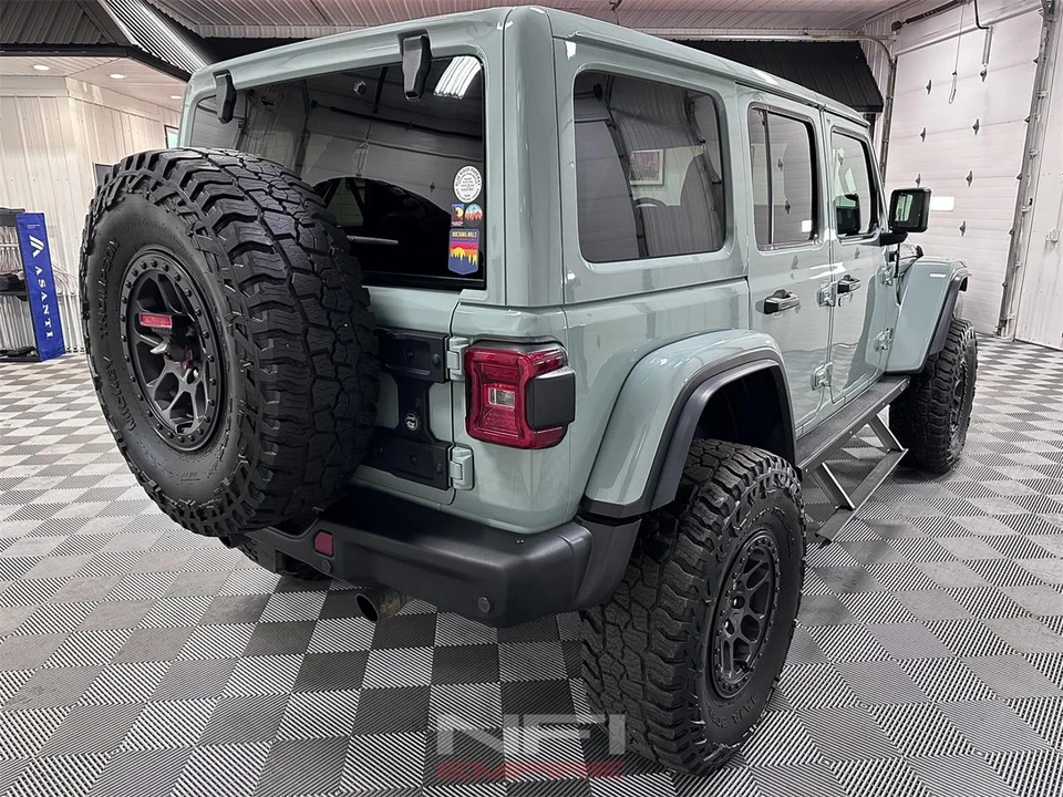 2023 Jeep JL Wrangler - Image 8 of 31
