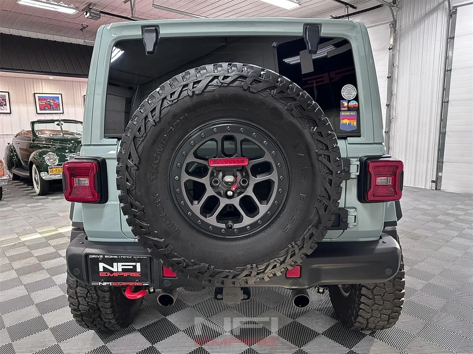 2023 Jeep JL Wrangler - Image 9 of 31