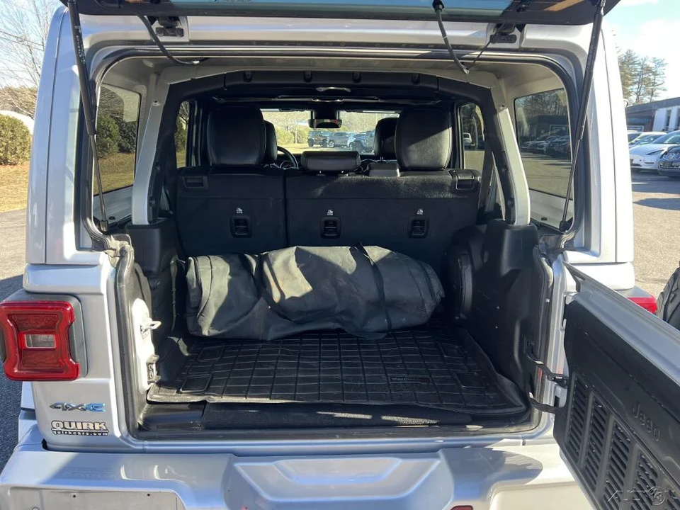 2023 Jeep JL Wrangler - Image 11 of 12
