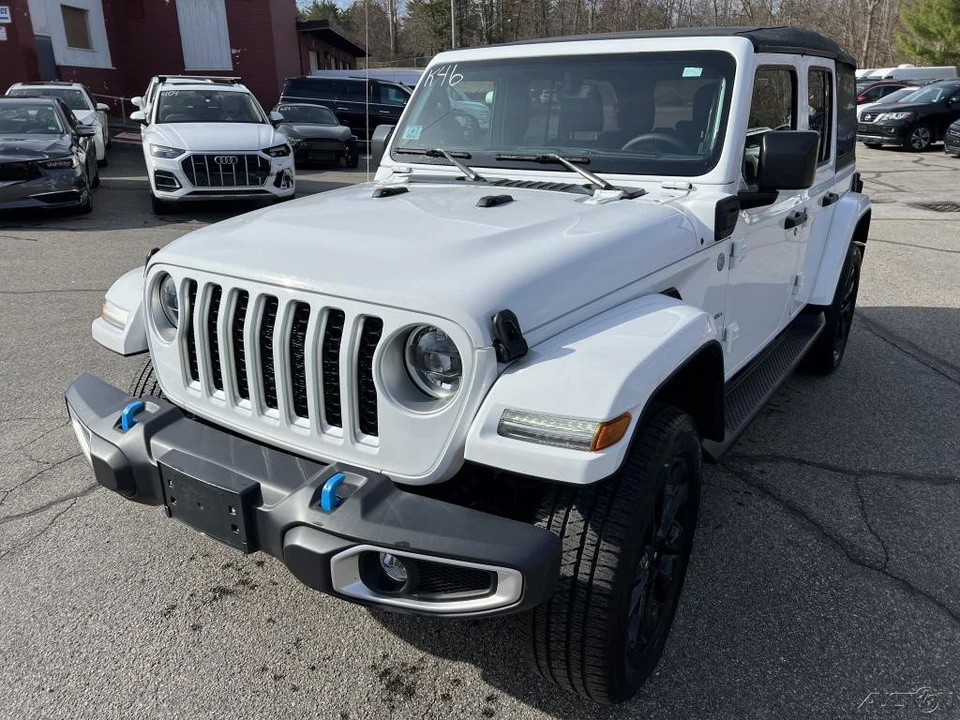 2023 Jeep JL Wrangler - Image 11 of 12