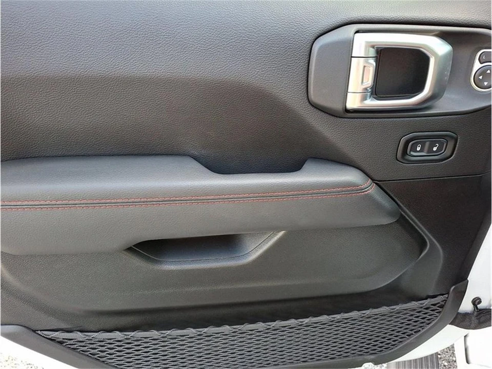 2023 Jeep JL Wrangler - Image 15 of 30