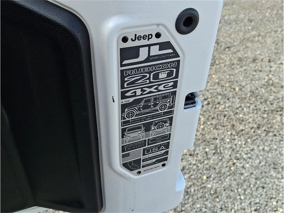 2023 Jeep JL Wrangler - Image 30 of 30