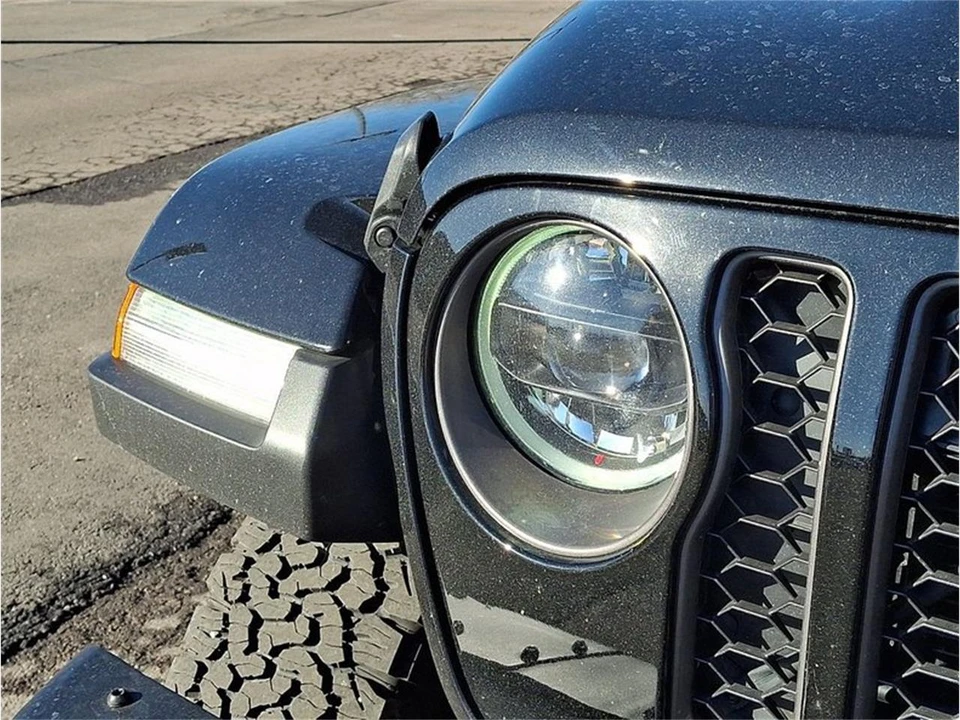 2023 Jeep JL Wrangler - Image 8 of 31