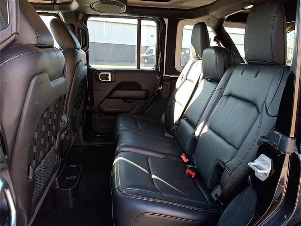 2023 Jeep JL Wrangler - Image 12 of 31