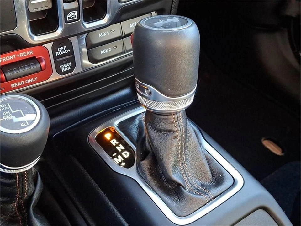 2023 Jeep JL Wrangler - Image 23 of 31
