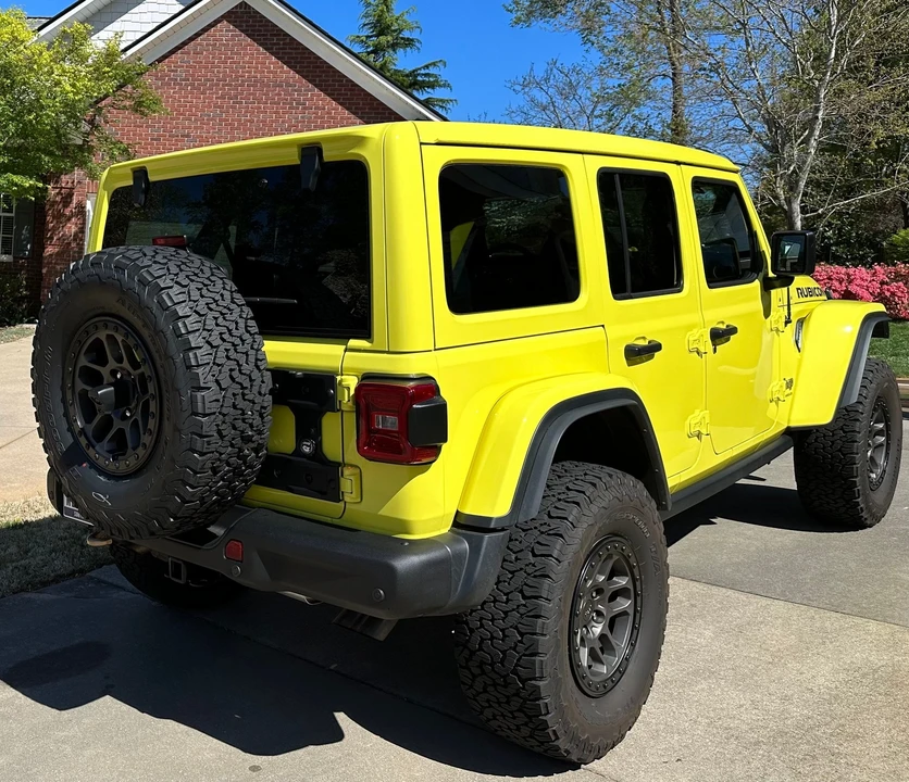 2023 Jeep JL Wrangler - Image 3 of 9