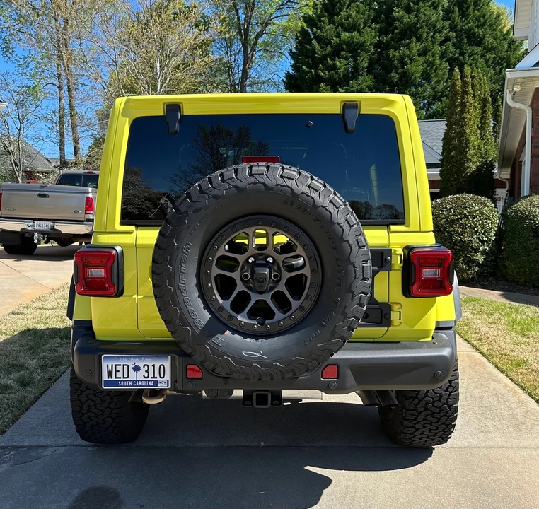 2023 Jeep JL Wrangler - Image 4 of 9