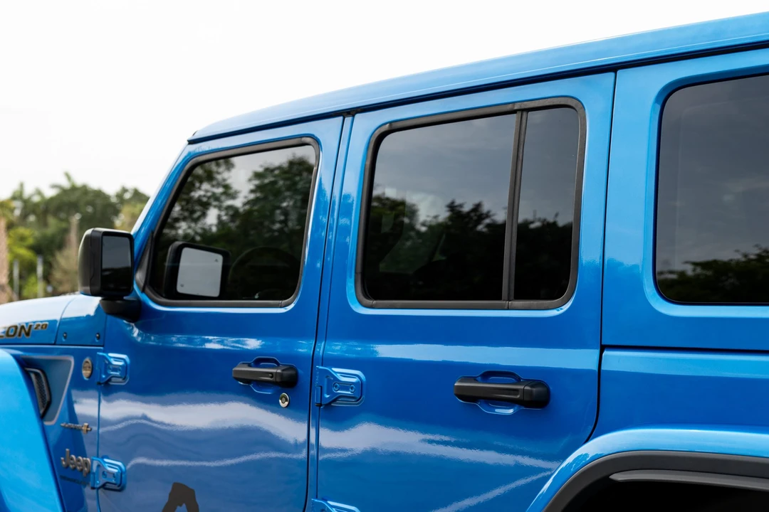 2023 Jeep JL Wrangler - Image 11 of 31