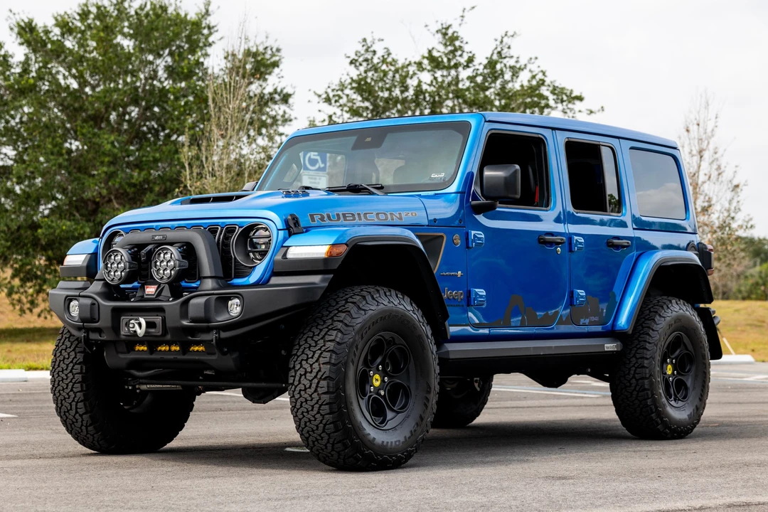 2023 Jeep JL Wrangler - Image 2 of 31