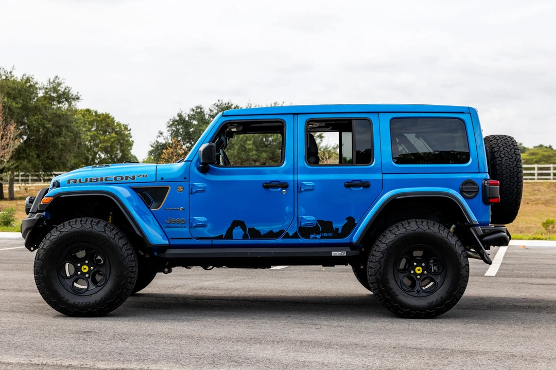 2023 Jeep JL Wrangler - Image 3 of 31
