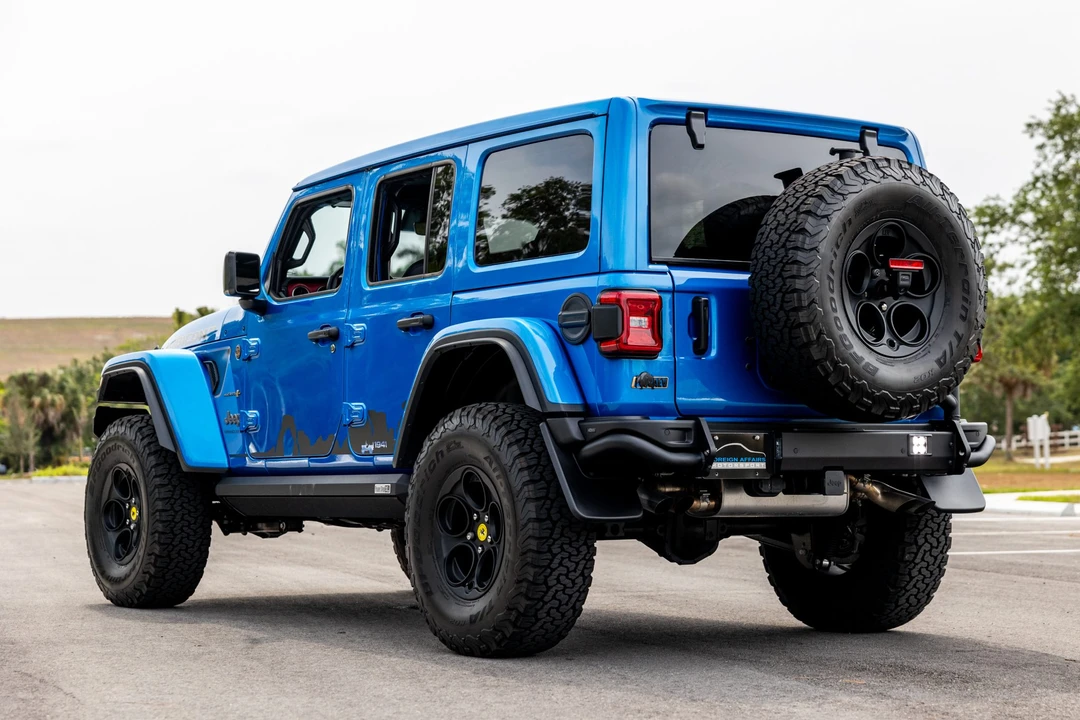 2023 Jeep JL Wrangler - Image 4 of 31