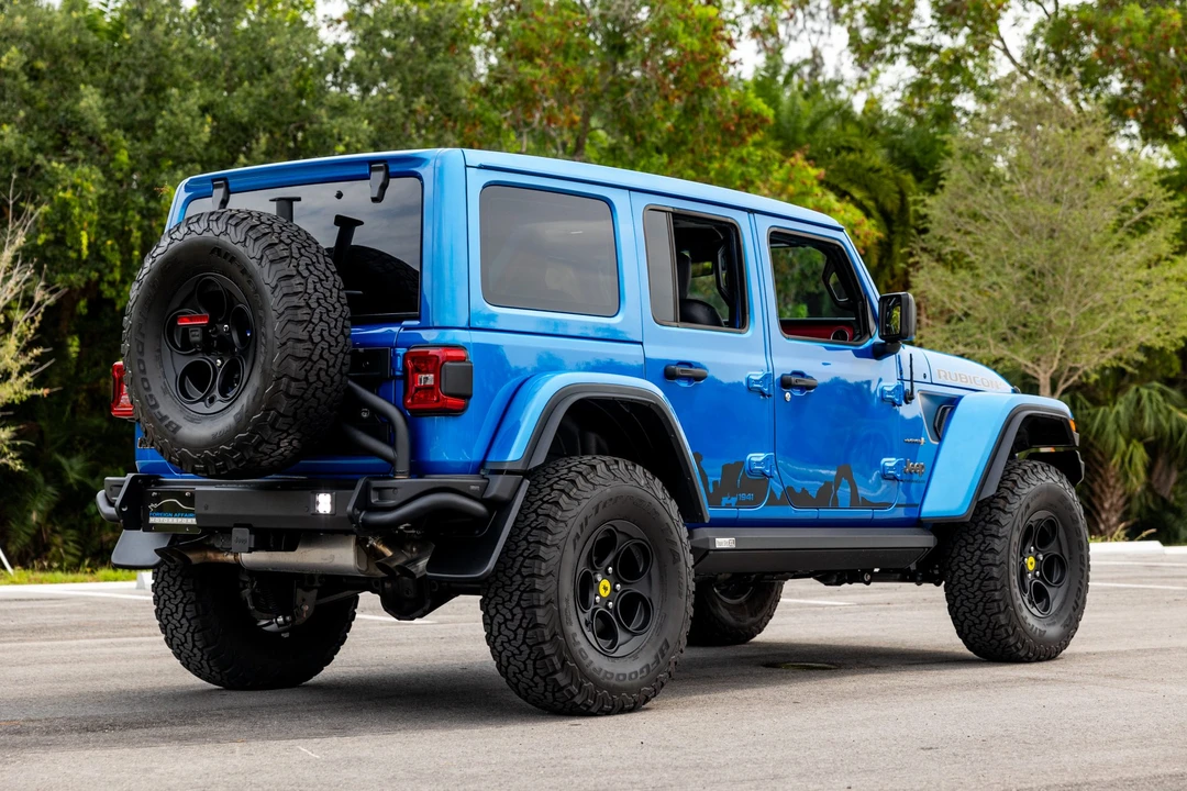 2023 Jeep JL Wrangler - Image 6 of 31
