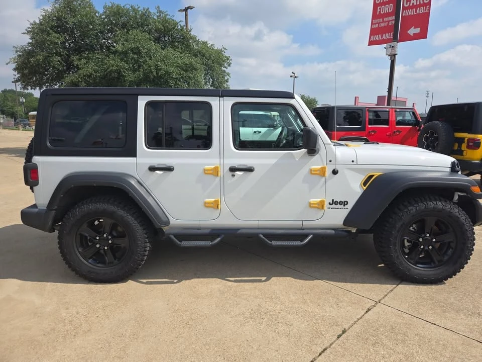 2023 Jeep JL Wrangler - Image 5 of 20