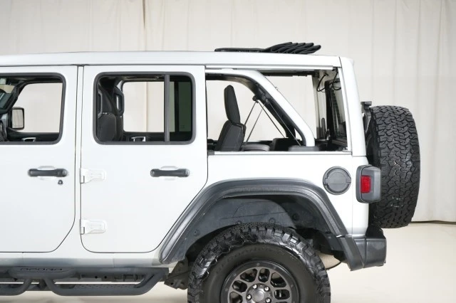 2023 Jeep JL Wrangler - Image 5 of 21