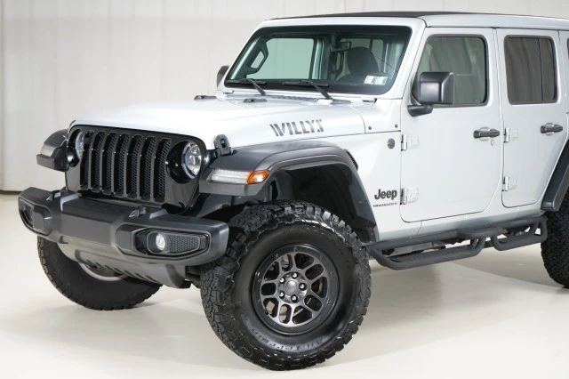 2023 Jeep JL Wrangler - Image 10 of 21