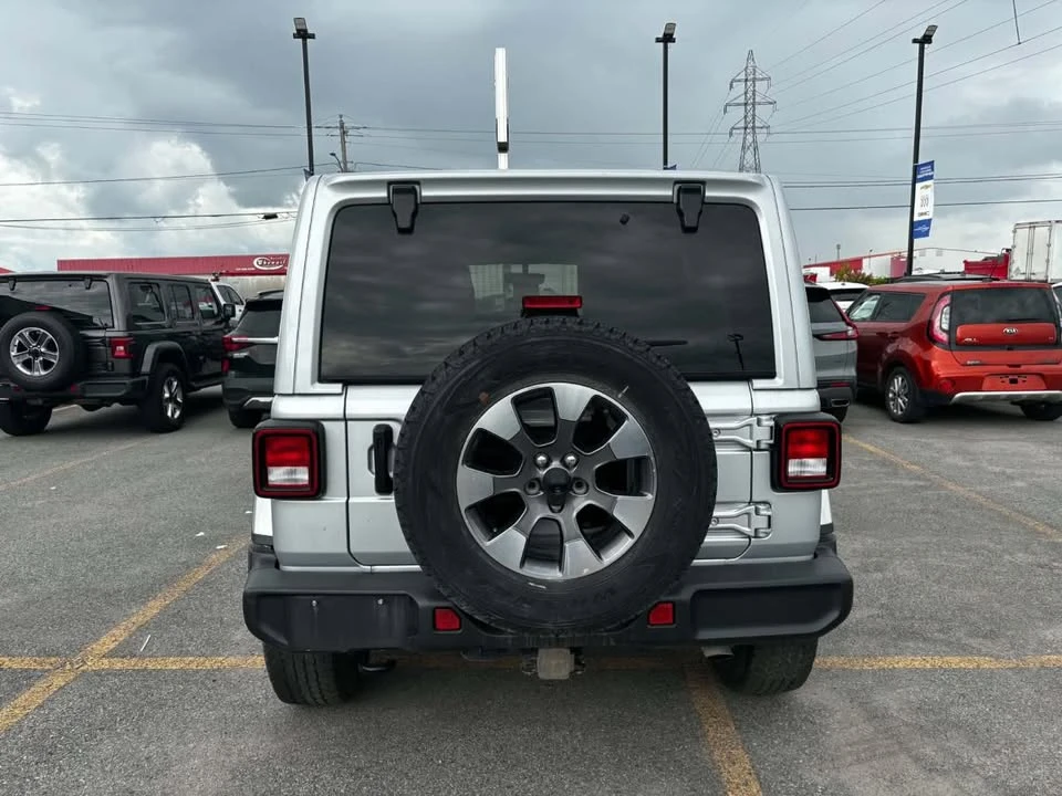 2023 Jeep JL Wrangler - Image 4 of 10