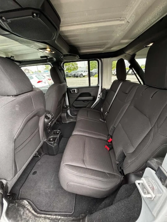 2023 Jeep JL Wrangler - Image 8 of 10