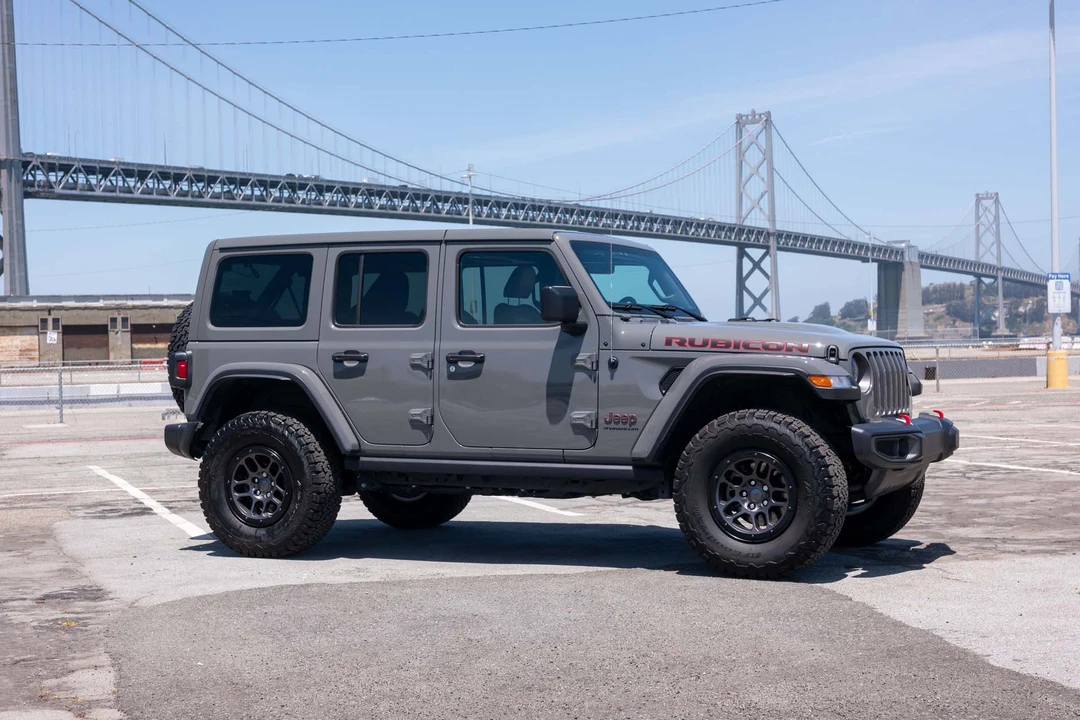 2023 Jeep JL Wrangler - Image 2 of 31