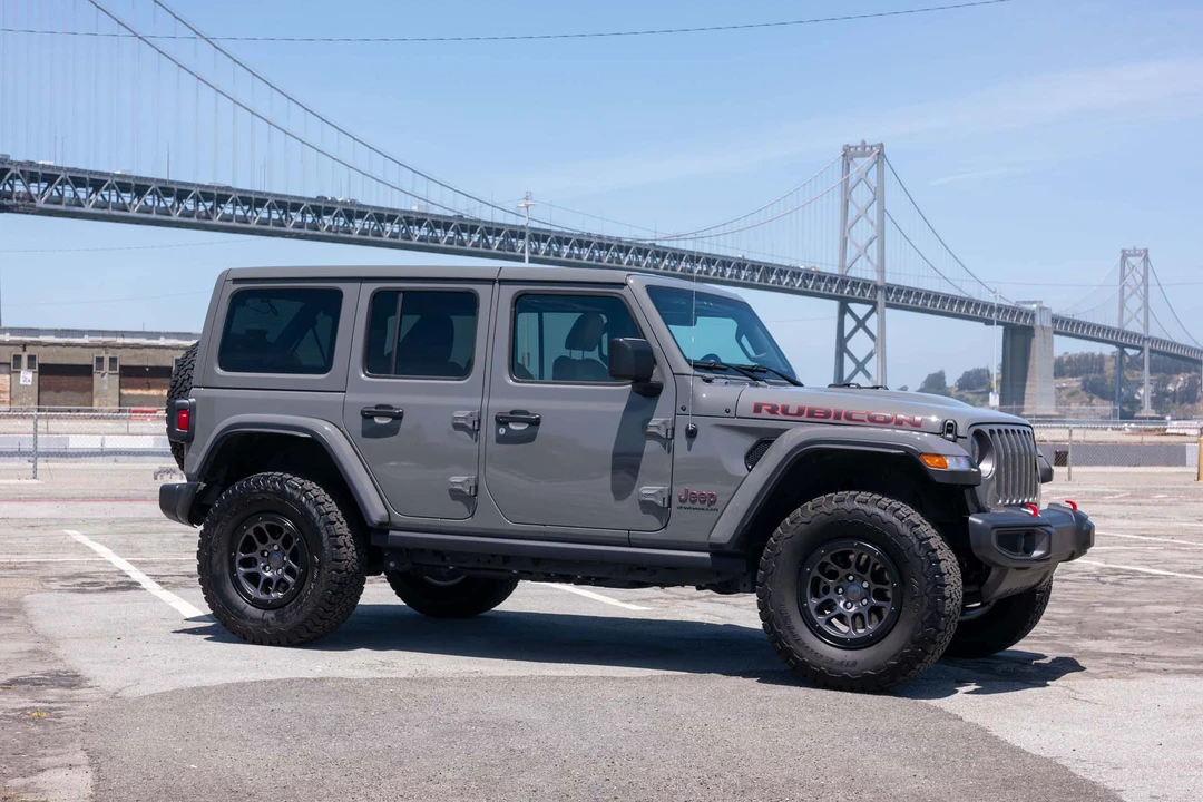 2023 Jeep JL Wrangler - Image 3 of 31