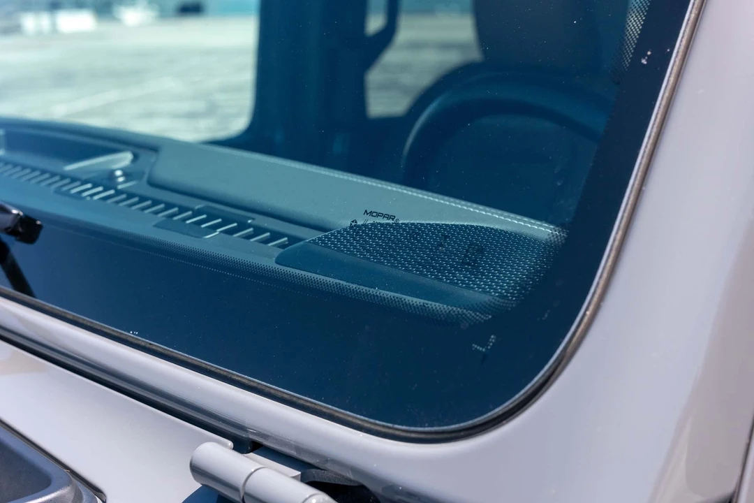 2023 Jeep JL Wrangler - Image 31 of 31