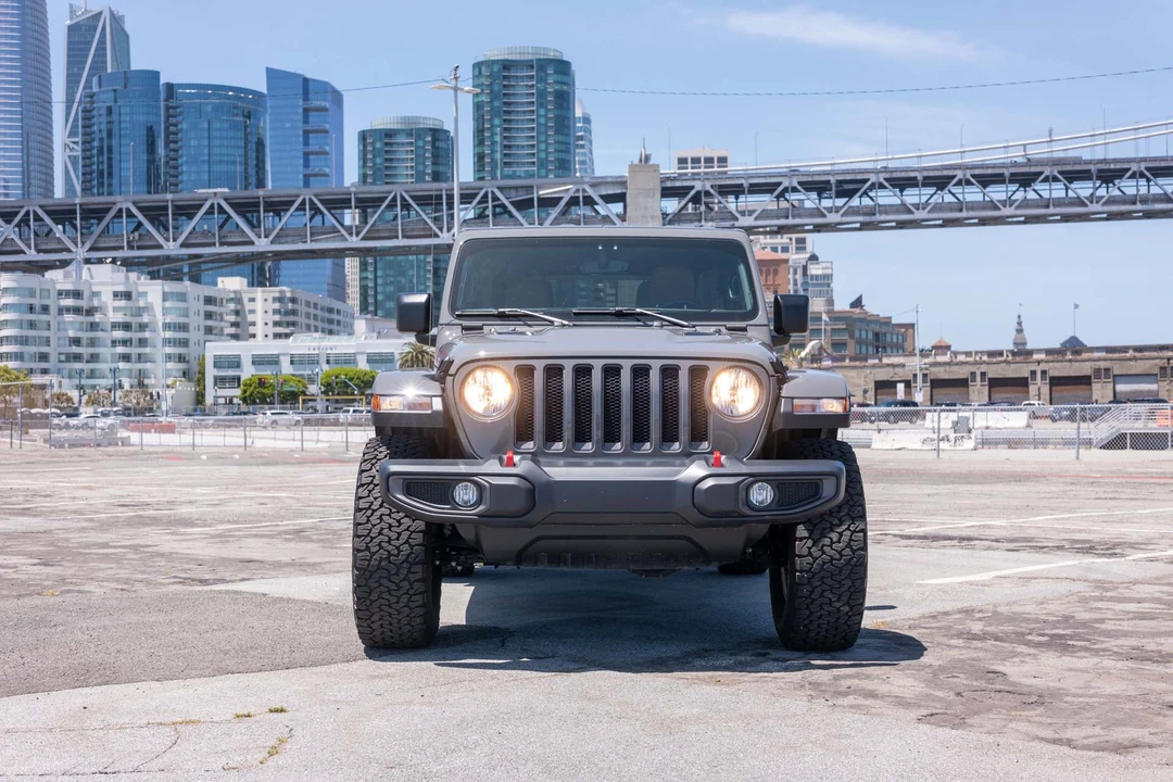 2023 Jeep JL Wrangler - Image 9 of 31