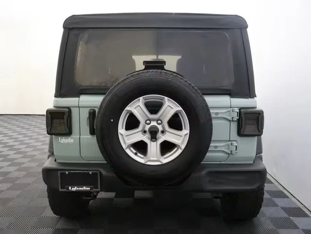 2023 Jeep JL Wrangler - Image 7 of 11