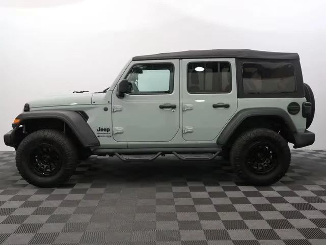 2023 Jeep JL Wrangler - Image 5 of 11