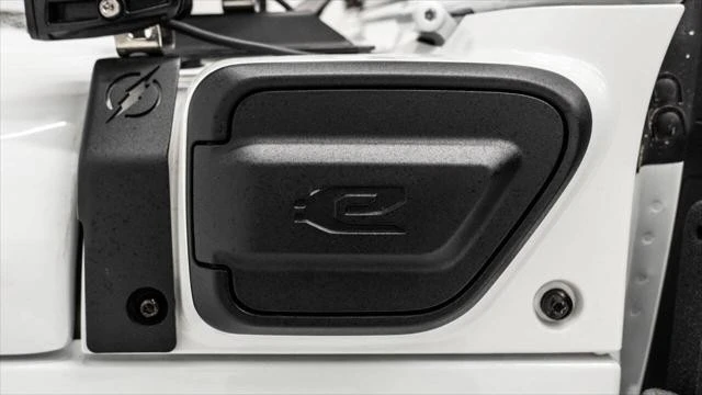 2023 Jeep JL Wrangler - Image 9 of 21