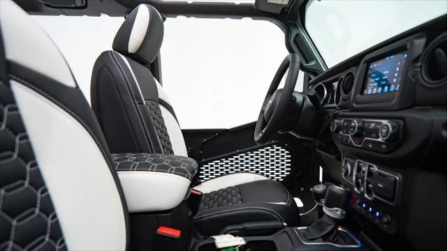 2023 Jeep JL Wrangler - Image 18 of 21